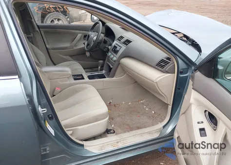 2007 Toyota Camry Le z USA, uszkodzony, nr VIN 4T1BE46K17U539090